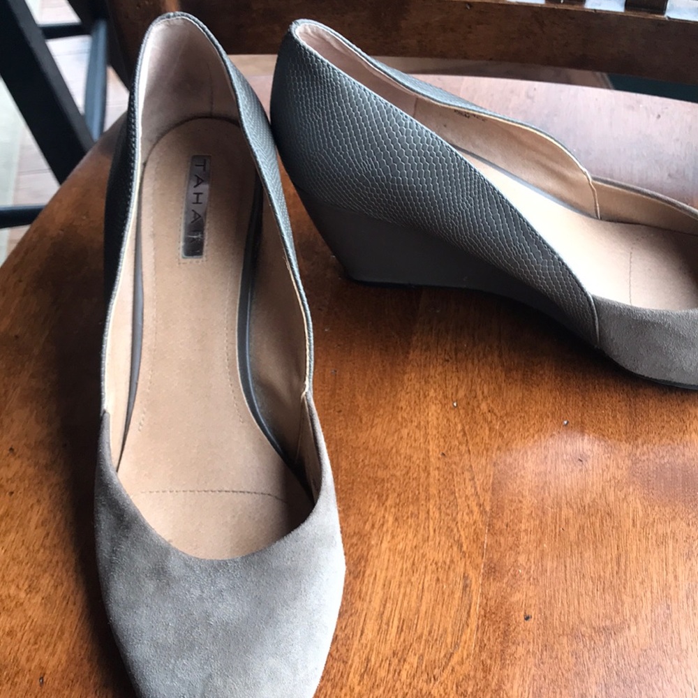 Ladies shoes